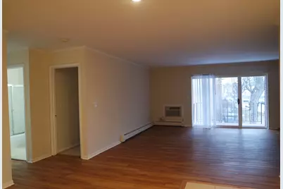 10369 Dearlove Road #2F, Glenview, IL 60025 - Photo 3