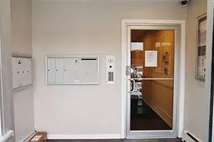 10369 Dearlove Rd, Glenview, IL 60025 - Photo 17