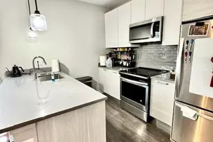 2407 W Eastwood Ave, Chicago, IL 60625 - Photo 3