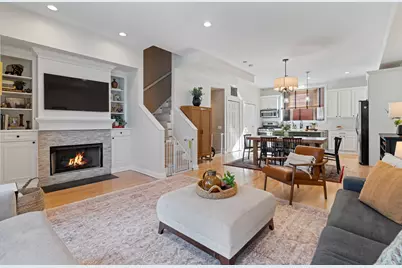 2003 N Hoyne Avenue, Chicago, IL 60647 - Photo 9