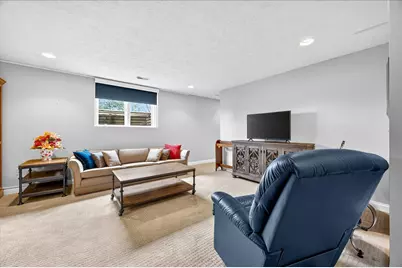 1409 Oakbrook Drive #2, Bloomington, IL 61704 - Photo 19