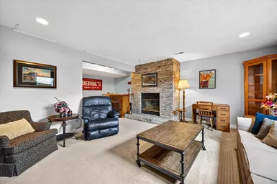 1409 Oakbrook Drive #2, Bloomington, IL 61704 - Photo 21