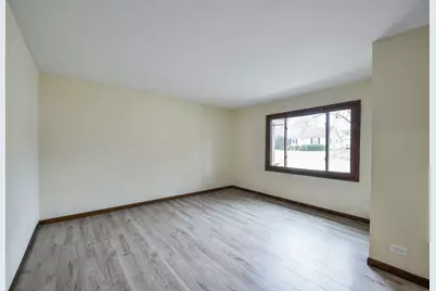 920 Zenner Avenue, Aurora, IL 60505 - Photo 3