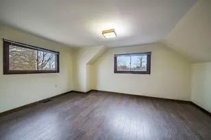 920 Zenner Ave, Aurora, IL 60505 - Photo 11