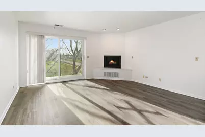 805 Leicester Road #211, Elk Grove Village, IL 60007 - Photo 7