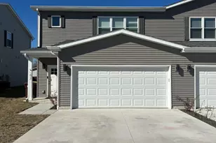 1412 8th St, Harvard, IL 60033 - Photo 1