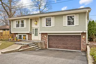 404 Woodward Ave, Geneva, IL 60134 - Photo 1