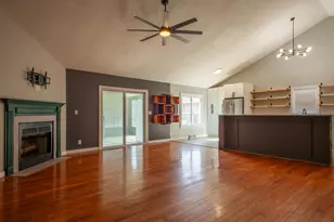 976 Prescott Dr, Rockford, IL 61108 - Photo 3