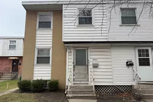 6541 N Kedzie Ave, Chicago, IL 60645 - Photo 1