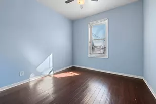 2548 W 57th St, Chicago, IL 60629 - Photo 11