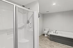 20100 Diamond Springs Rd, Shattuc, IL 62231 - Photo 15