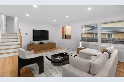 223 Kenloch Avenue, Libertyville, IL 60048 - Photo 5