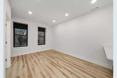 1040 W 34th Place, Chicago, IL 60608 - Photo 11