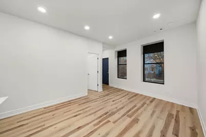 1040 W 34th Place, Chicago, IL 60608 - Photo 5