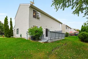 3184 Impressions Dr, Lake in the Hills, IL 60156 - Photo 21