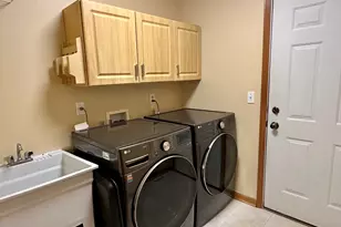 180 Clover Chase Cir, Woodstock, IL 60098 - Photo 15