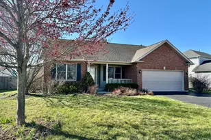 180 Clover Chase Cir, Woodstock, IL 60098 - Photo 1