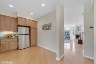 2500 N Seminary Ave, Chicago, IL 60614 - Photo 13