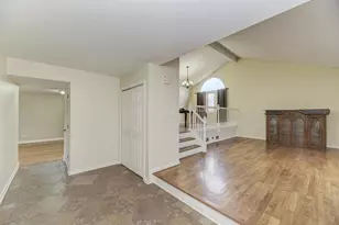 18800 Dickens Dr, Mokena, IL 60448 - Photo 5