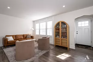 262 Lionel Rd, Riverside, IL 60546 - Photo 3