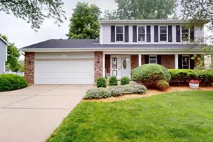 1705 Hawkins Ave, Downers Grove, IL 60516 - Photo 1