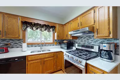 1705 Hawkins Avenue, Downers Grove, IL 60516 - Photo 15