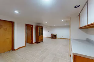 1705 Hawkins Ave, Downers Grove, IL 60516 - Photo 35