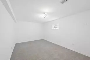 18045 Edwards Ave, Country Club Hills, IL 60478 - Photo 15