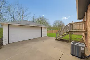 18045 Edwards Ave, Country Club Hills, IL 60478 - Photo 21