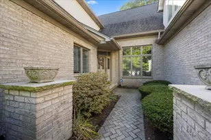 1427 Cress Creek Ct, Naperville, IL 60563 - Photo 3