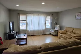 6540 N Sacramento Ave, Chicago, IL 60659 - Photo 5