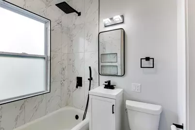 10100 S Parnell Avenue, Chicago, IL 60628 - Photo 17