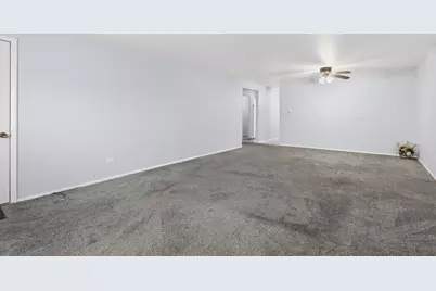 [Address not provided], Lombard, IL 60148 - Photo 13