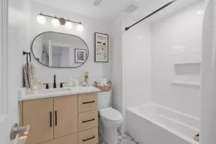 2221 Charmingfare Dr, Woodridge, IL 60517 - Photo 31