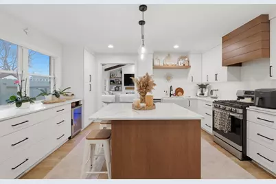 2221 Charmingfare Drive, Woodridge, IL 60517 - Photo 13