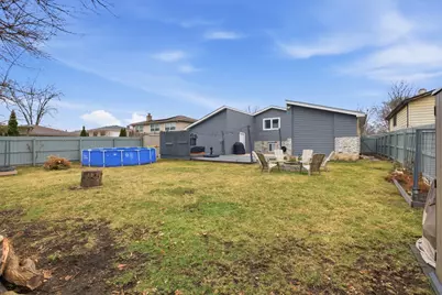 2221 Charmingfare Drive, Woodridge, IL 60517 - Photo 39