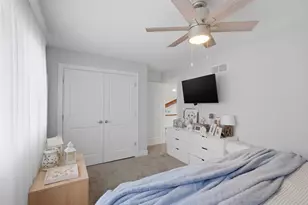 2221 Charmingfare Dr, Woodridge, IL 60517 - Photo 25