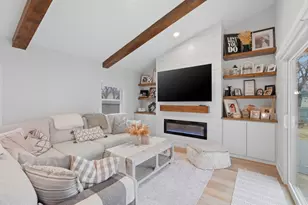 2221 Charmingfare Dr, Woodridge, IL 60517 - Photo 19