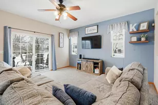 1110 Colonial Dr, Joliet, IL 60432 - Photo 9