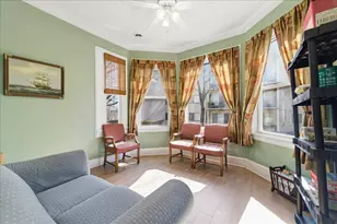 469 N Lake St, Aurora, IL 60506 - Photo 7