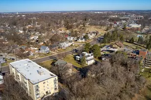 469 N Lake St, Aurora, IL 60506 - Photo 29