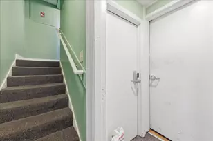 469 N Lake St, Aurora, IL 60506 - Photo 21