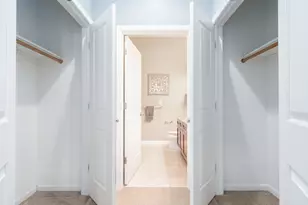 800 W Cornelia Ave, Chicago, IL 60657 - Photo 11