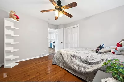 9405 S 69th Court, Oak Lawn, IL 60453 - Photo 7