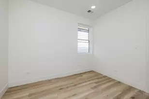 5530 S Michigan Ave, Chicago, IL 60637 - Photo 9