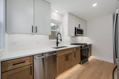 5423 N Moody Avenue, Chicago, IL 60630 - Photo 7