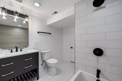 5423 N Moody Avenue, Chicago, IL 60630 - Photo 19