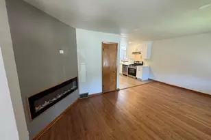 7042 Pershing Rd, Berwyn, IL 60402 - Photo 25