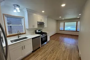 7042 Pershing Rd, Berwyn, IL 60402 - Photo 19