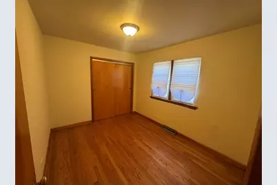 7042 Pershing Road, Berwyn, IL 60402 - Photo 3